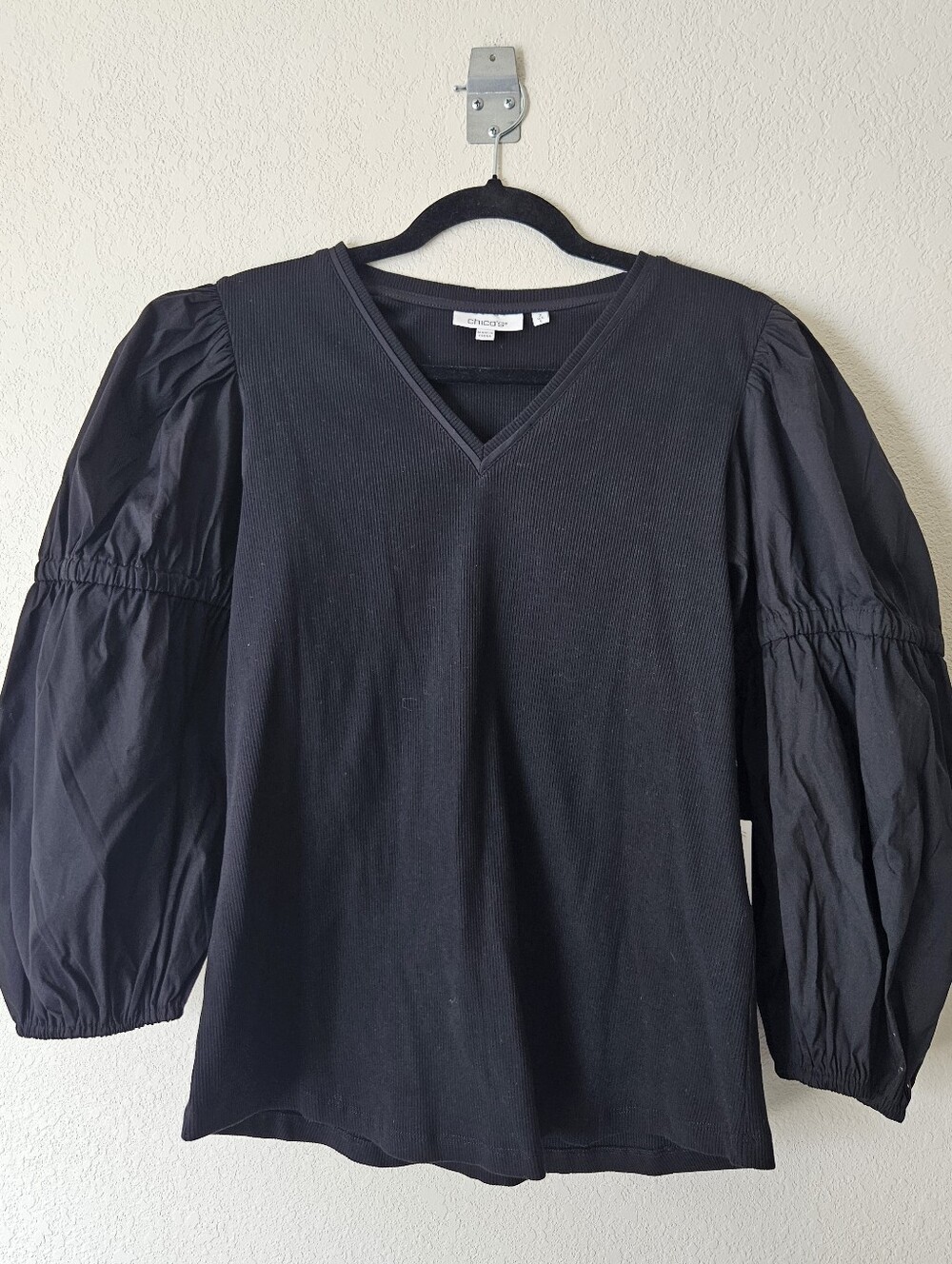 Chicos Black Puff-Sleeve V-Neck Top